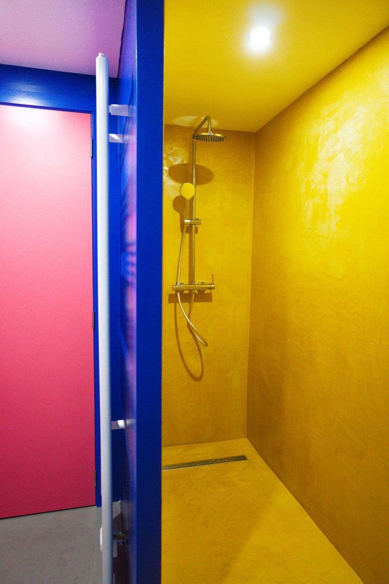 Capsule Boogie-Woogie - Jacuzzi - Sauna - Billard - Jeux - Ecran Geant - Filet Suspendu - Netflix 拉卢维耶尔 外观 照片