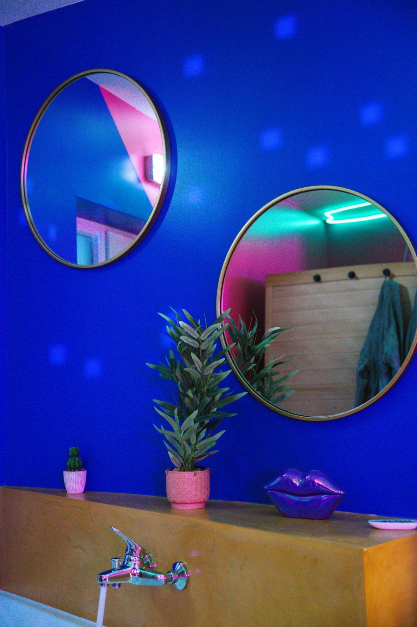 Capsule Boogie-Woogie - Jacuzzi - Sauna - Billard - Jeux - Ecran Geant - Filet Suspendu - Netflix 拉卢维耶尔 外观 照片