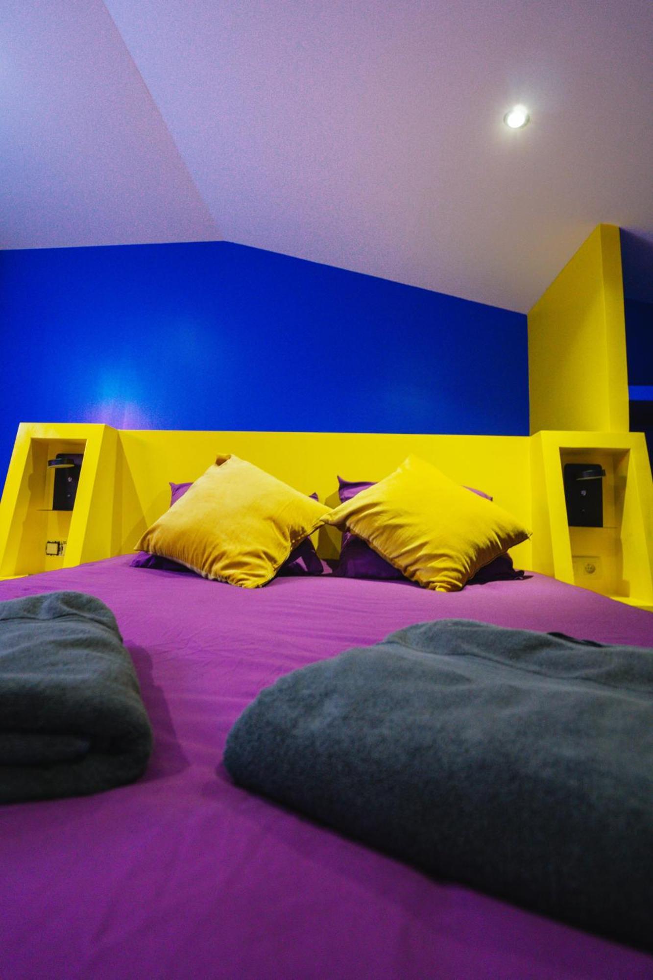 Capsule Boogie-Woogie - Jacuzzi - Sauna - Billard - Jeux - Ecran Geant - Filet Suspendu - Netflix 拉卢维耶尔 外观 照片