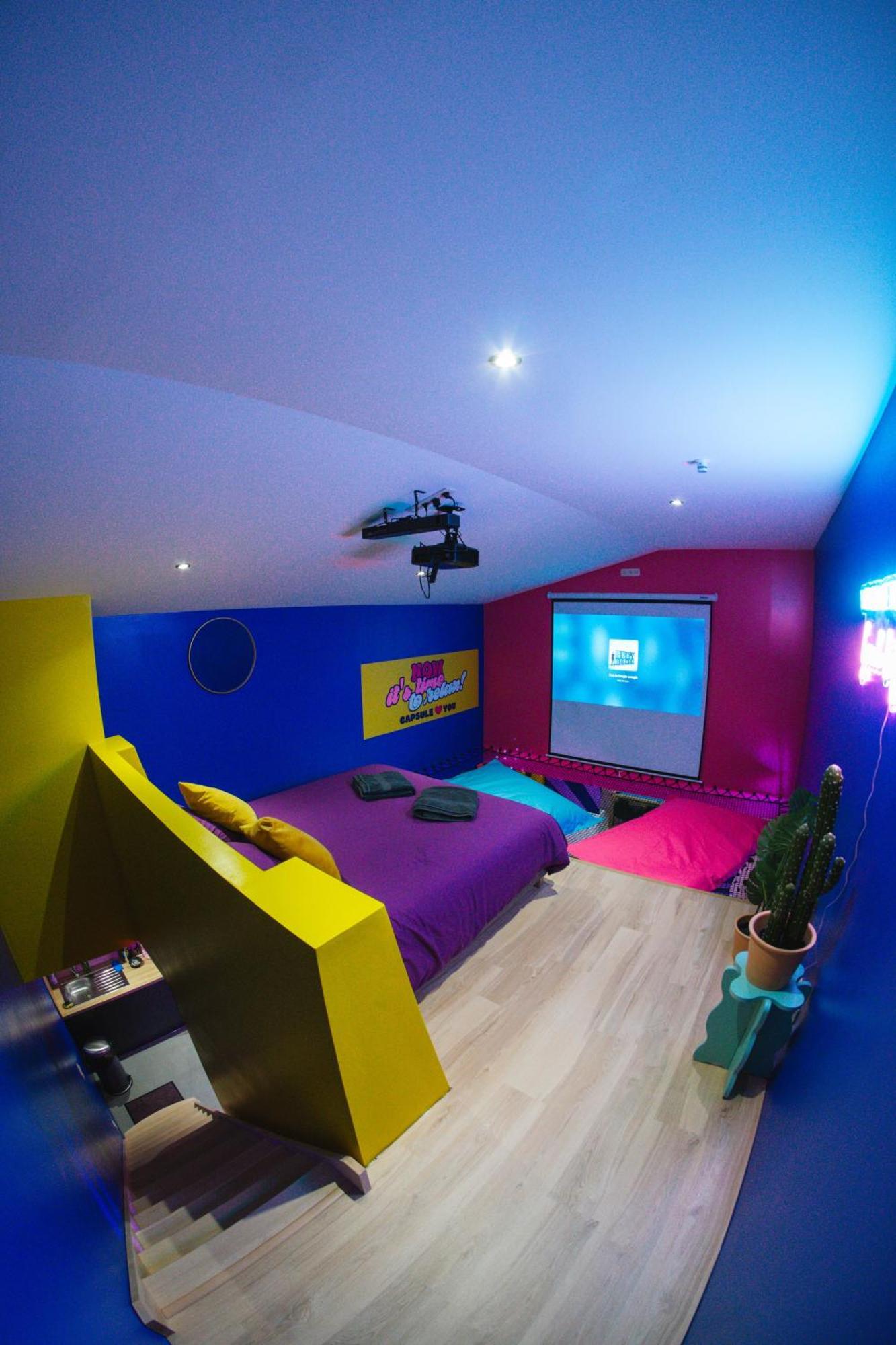 Capsule Boogie-Woogie - Jacuzzi - Sauna - Billard - Jeux - Ecran Geant - Filet Suspendu - Netflix 拉卢维耶尔 外观 照片