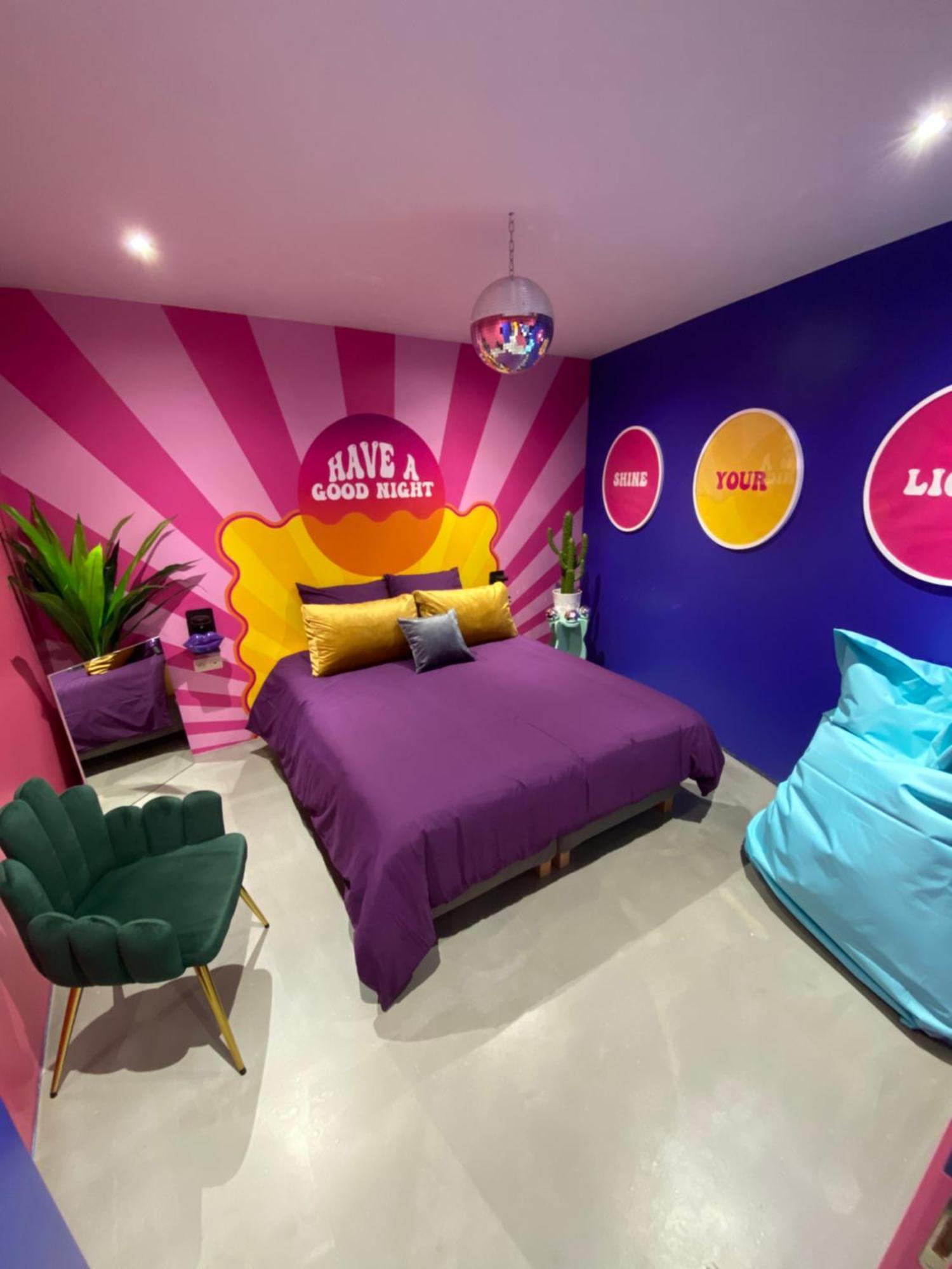 Capsule Boogie-Woogie - Jacuzzi - Sauna - Billard - Jeux - Ecran Geant - Filet Suspendu - Netflix 拉卢维耶尔 外观 照片